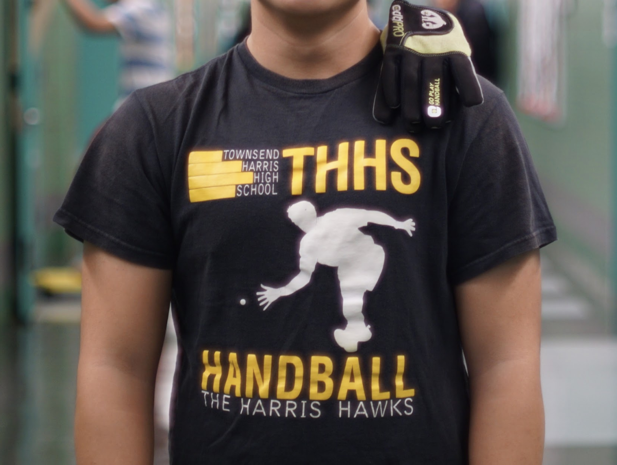 Boys Varsity Handball Team advances to playoffs and wins its first game. 